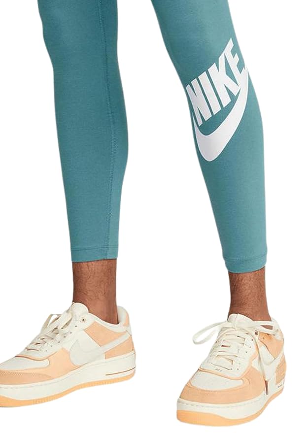 NIKE - Women's High-Waisted Logo Leggings - Regular Fit